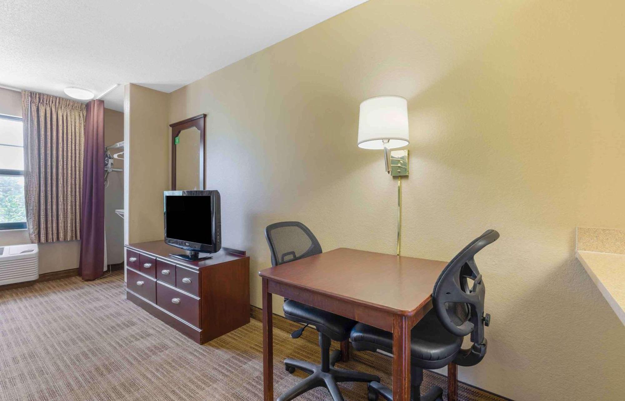 Extended Stay America Suites - Orange County - לייק פורסט מראה חיצוני תמונה