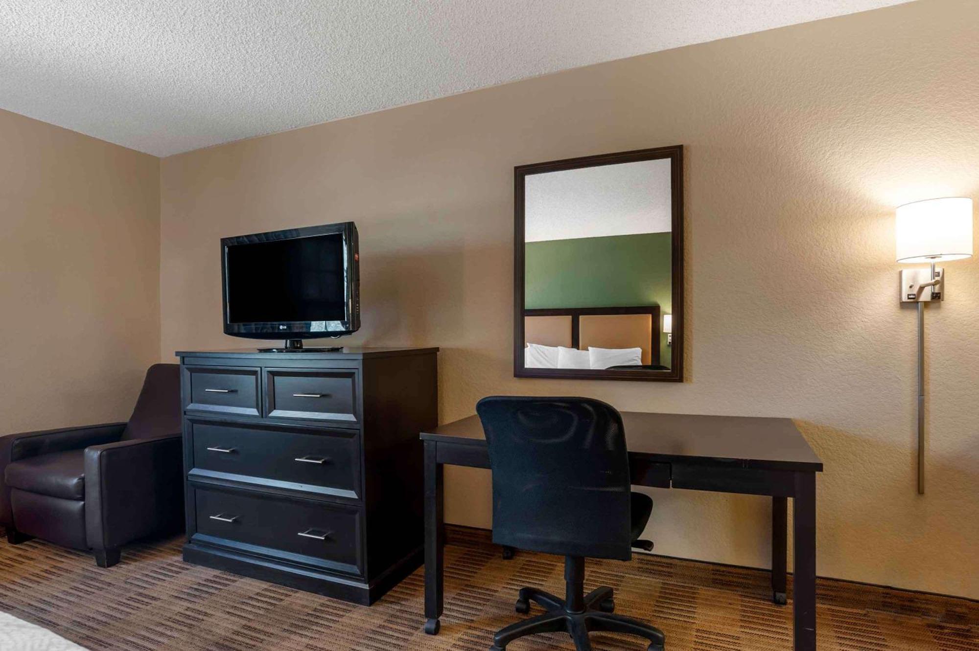Extended Stay America Suites - Orange County - לייק פורסט מראה חיצוני תמונה