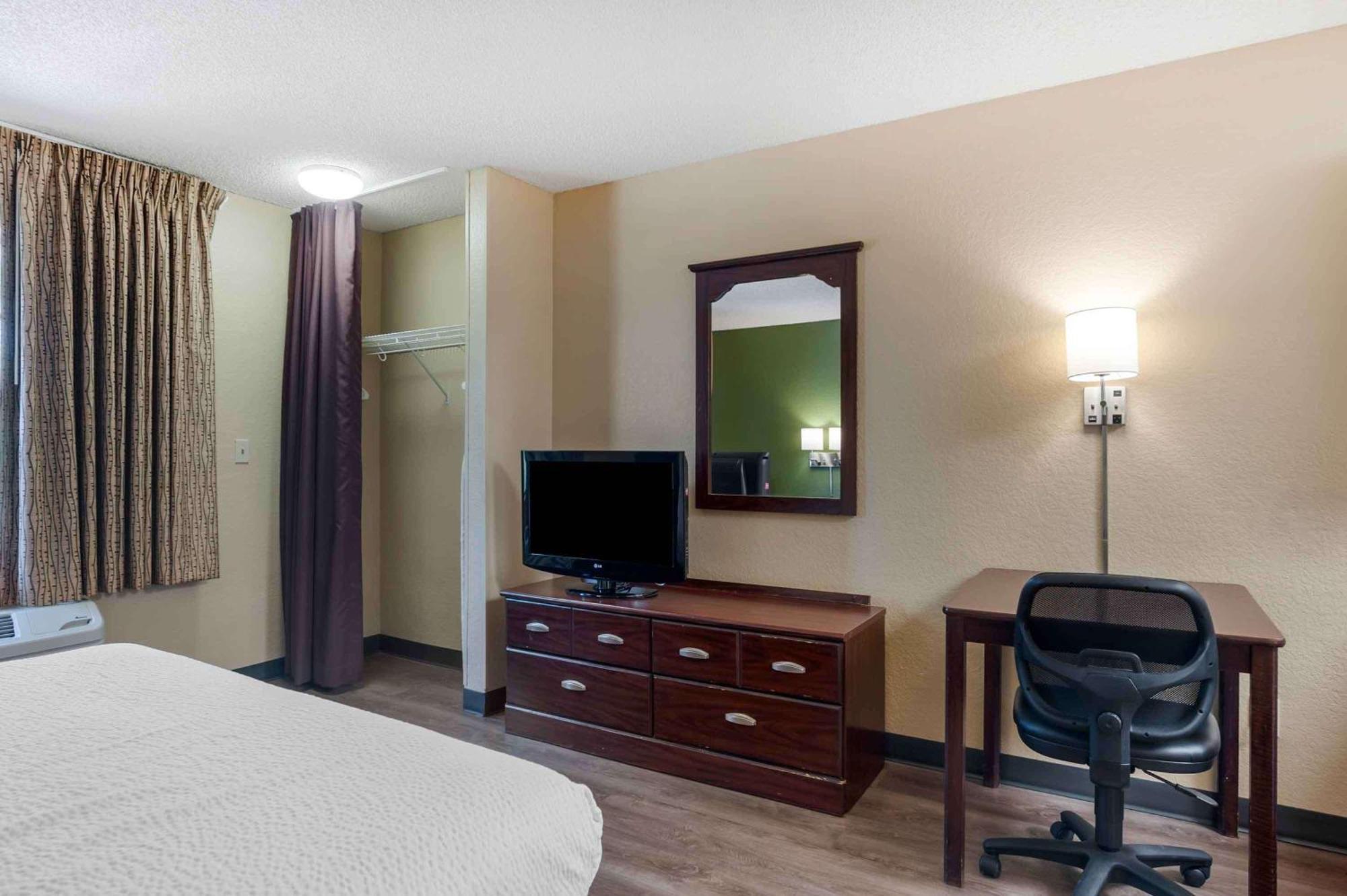 Extended Stay America Suites - Orange County - לייק פורסט מראה חיצוני תמונה
